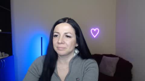 Snapshot of alika_lorens_talk chatting on February 21, 12:28 pm Alika online show from February 21, 12:28 pm