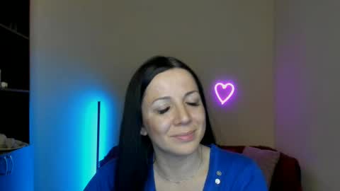 Snapshot of alika_lorens_talk chatting on March 6, 9:47 am Alika online show from March 6, 9:47 am