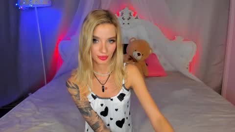 Alina online show from December 2, 5:04 am