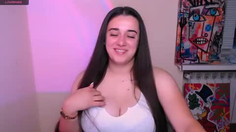 Snapshot of alinaasti_ chatting on July 3, 7:04 am Alina online show from July 3, 7:04 am