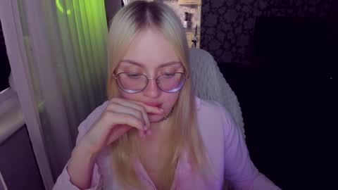 alinaocean online show from May 24, 4:01 pm