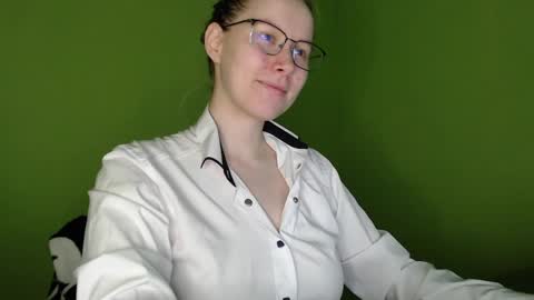 alinasei online show from March 28, 4:06 pm