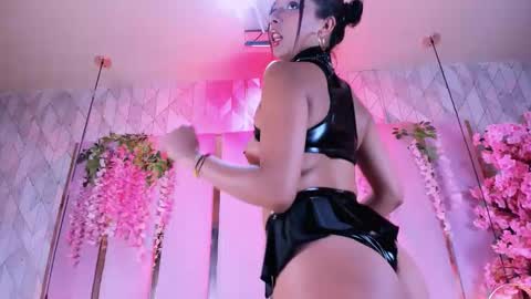   online show from March 28, 3:55 pm