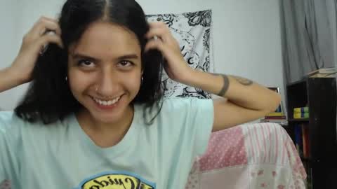 Snapshot of alinawoolf_ chatting on January 14, 2:29 am Ali online show from January 14, 2:29 am