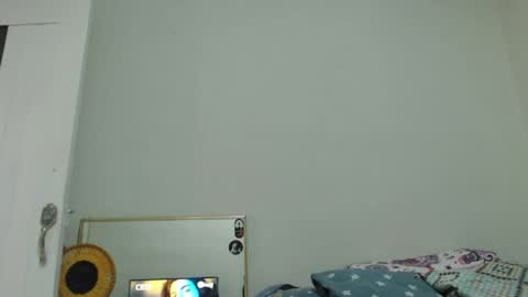  Ali  online show from May 12, 8:39 pm
