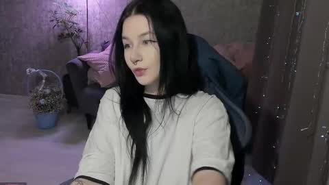 Snapshot of alinegreeeen chatting on October 15, 10:04 am Aline Greeeen online show from October 15, 10:04 am