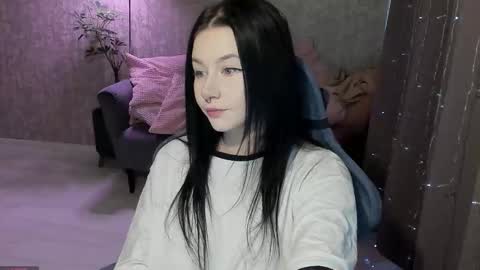 Snapshot of alinegreeeen chatting on October 18, 4:15 am Aline Greeeen online show from October 18, 4:15 am