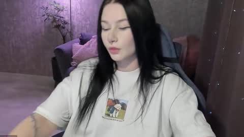 Snapshot of alinegreeeen chatting on October 23, 11:20 am Aline Greeeen online show from October 23, 11:20 am