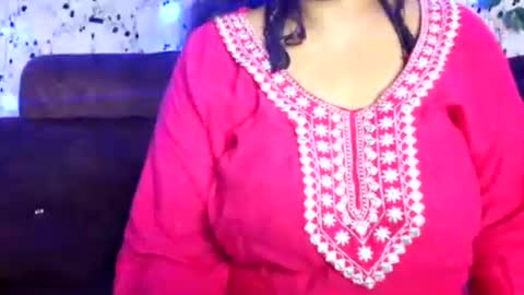 Snapshot of alinna400 chatting on May 23, 5:06 pm Alinna400 online show from May 23, 5:06 pm