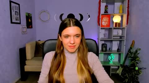 Snapshot of alira_glow chatting on March 19, 7:01 am Alira online show from March 19, 7:01 am