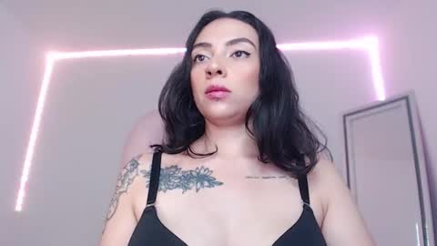 Alejandra online show from February 24, 6:05 am