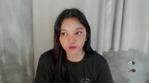 Shanti xhey online show from December 8, 7:00 pm