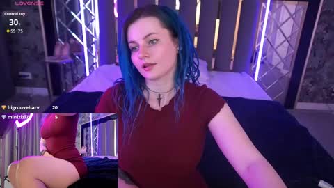 alisagrace online show from May 14, 1:40 pm