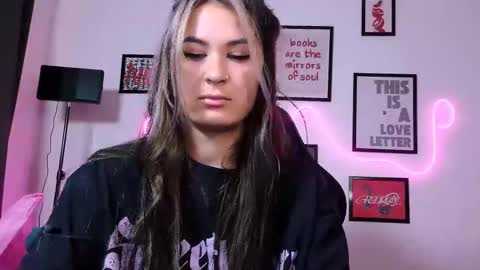 Alisa online show from May 29, 2:59 pm