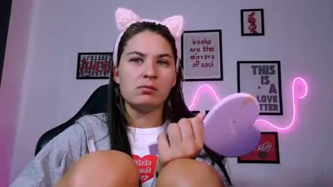 Alisa online show from June 17, 1:23 pm