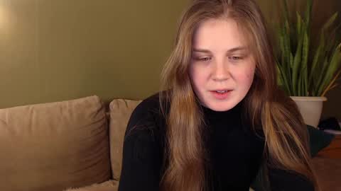 Snapshot of alisaxxxshy chatting on January 21, 12:04 am alisaxxxshy online show from January 21, 12:04 am