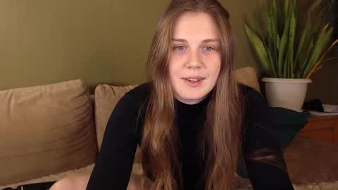 Snapshot of alisaxxxshy chatting on January 21, 3:15 am alisaxxxshy online show from January 21, 3:15 am