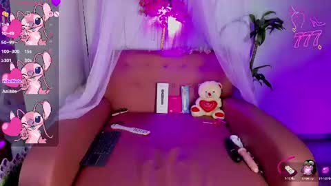 Snapshot of alise_mason chatting on June 20, 5:32 am alise_mason online show from June 20, 5:32 am
