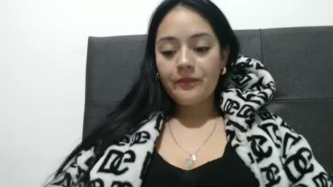 alisha_9997 online show from October 2, 11:56 pm