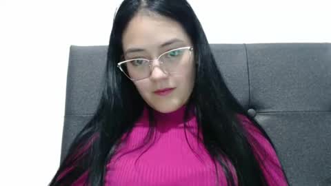 alisha_9997 online show from October 8, 10:40 pm