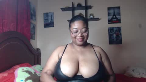Snapshot of alisha_charm1 chatting on January 17, 11:18 pm Alisha charm1 online show from January 17, 11:18 pm
