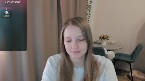 Alya online show from May 6, 3:39 pm