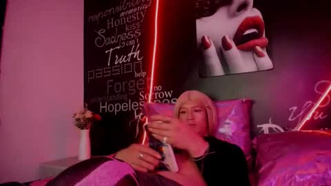 alishaa_nixx online show from September 22, 4:03 am