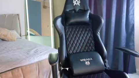 Alisha online show from June 20, 12:19 pm