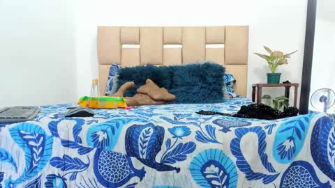 Snapshot of alishagoddes chatting on January 5, 4:58 am Goddess Alisha online show from January 5, 4:58 am