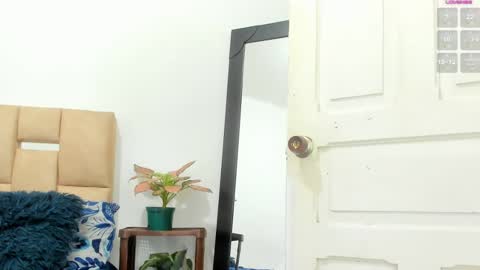 Snapshot of alishagoddes chatting on February 24, 5:11 am Goddess Alisha online show from February 24, 5:11 am