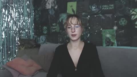 alishakelly online show from November 1, 2:08 pm