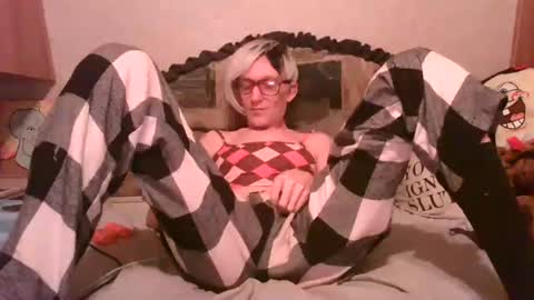 Alisha online show from September 24, 8:28 am