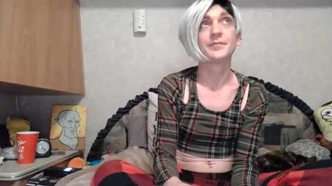 Snapshot of alishaluv chatting on November 16, 9:15 am Alisha online show from November 16, 9:15 am