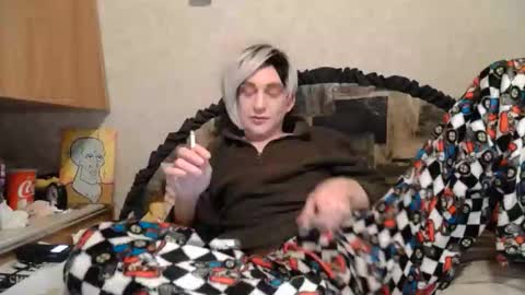 Snapshot of alishaluv chatting on December 20, 8:10 am Alisha online show from December 20, 8:10 am