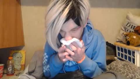 Alisha online show from May 1, 11:37 am