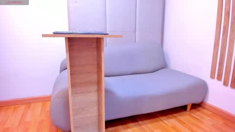           online show from November 12, 12:05 pm