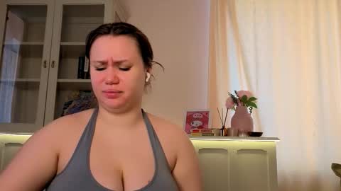 Alisia online show from March 14, 8:09 am