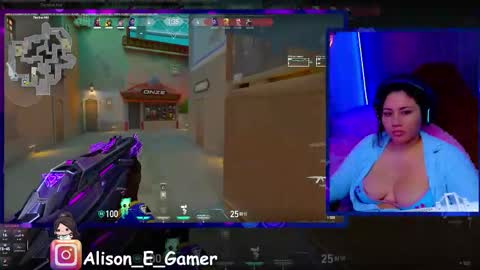 Snapshot of alison_gamer chatting on February 4, 6:25 pm Alison online show from February 4, 6:25 pm