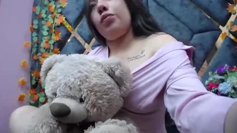 Alison Meiker online show from December 23, 1:25 am