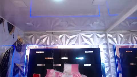 Snapshot of alison_marr chatting on January 13, 7:08 pm alison_marr online show from January 13, 7:08 pm