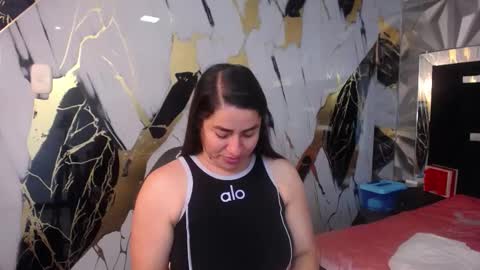 Snapshot of alison_marr chatting on January 16, 7:07 pm alison_marr online show from January 16, 7:07 pm