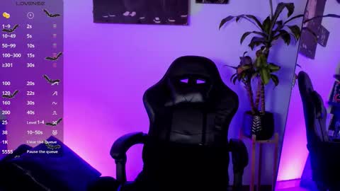 alison_wynter online show from December 2, 3:12 am