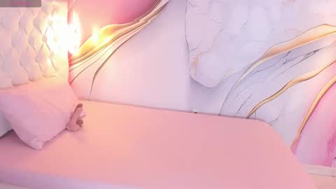 alison online show from February 11, 12:10 pm