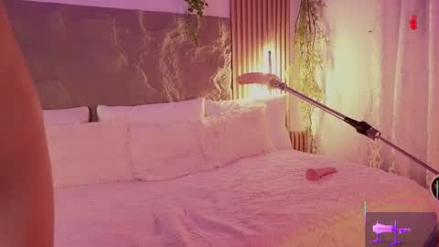 Snapshot of alissa_cute1 chatting on November 2, 2:19 pm Mia online show from November 2, 2:19 pm