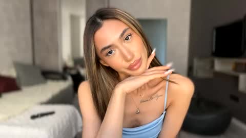 Alissa online show from May 11, 1:17 pm