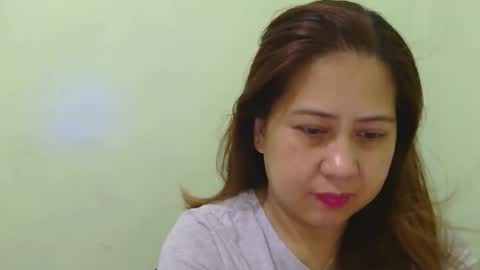 Snapshot of alissalove18 chatting on December 14, 5:29 am alissalove18 online show from December 14, 5:29 am