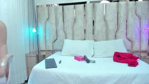 alisse_myers online show from May 26, 3:02 am