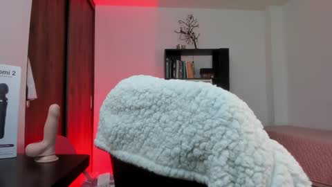 Snapshot of alissia_viera chatting on September 16, 8:43 pm iraide online show from September 16, 8:43 pm
