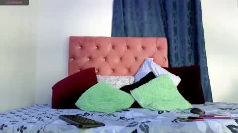 alisson0002 online show from May 3, 12:22 pm