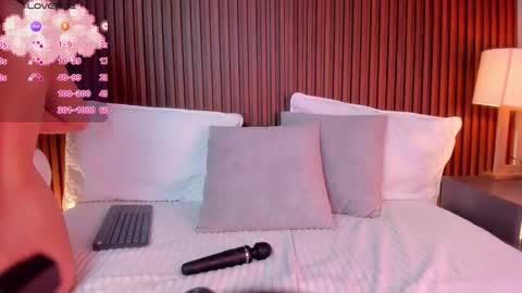 alisson_81 online show from November 14, 8:24 am